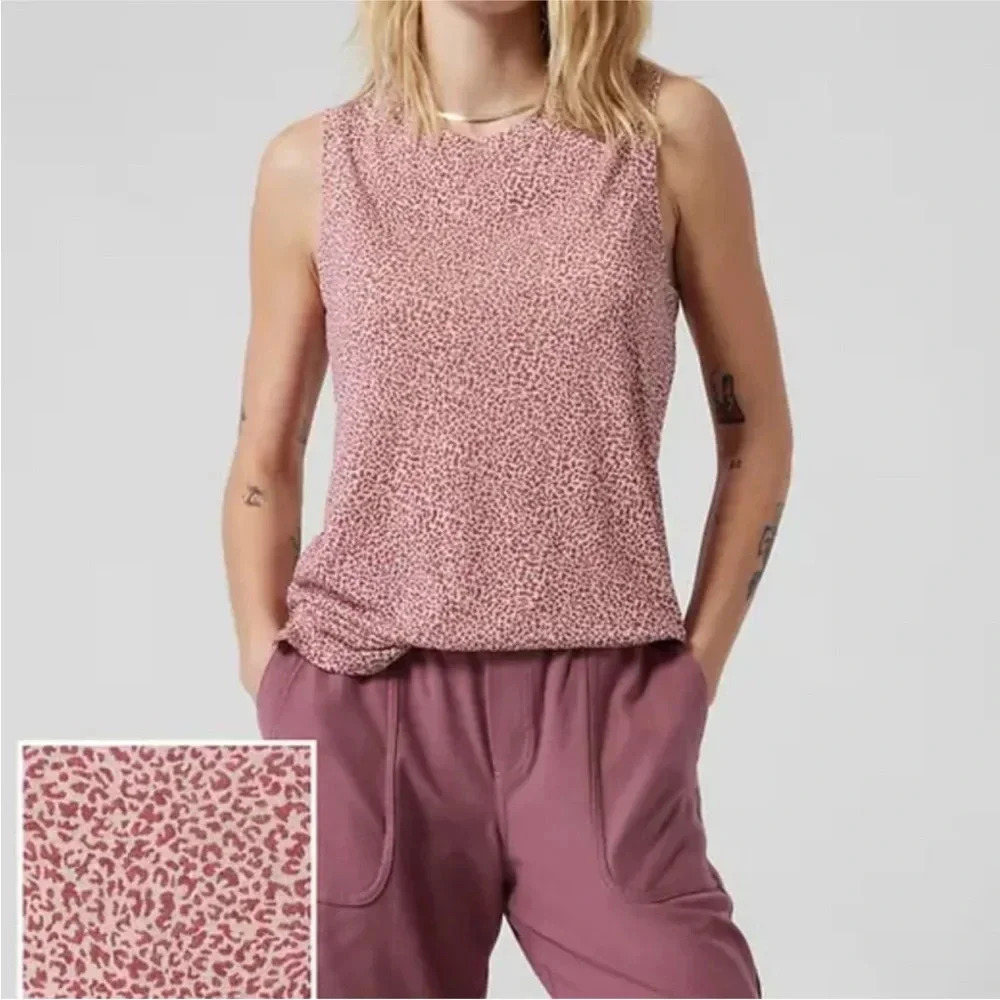 Athleta micro cheetah bashful rose breezy tank sz med